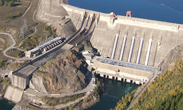 Aerial view of the Revelstoke Dam. 