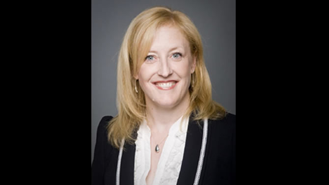 Picture of the Honourable Lisa Raitt, Minister of Transport. 